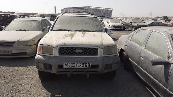 nissan pathfinder 2001 jn8dr07y81w525376