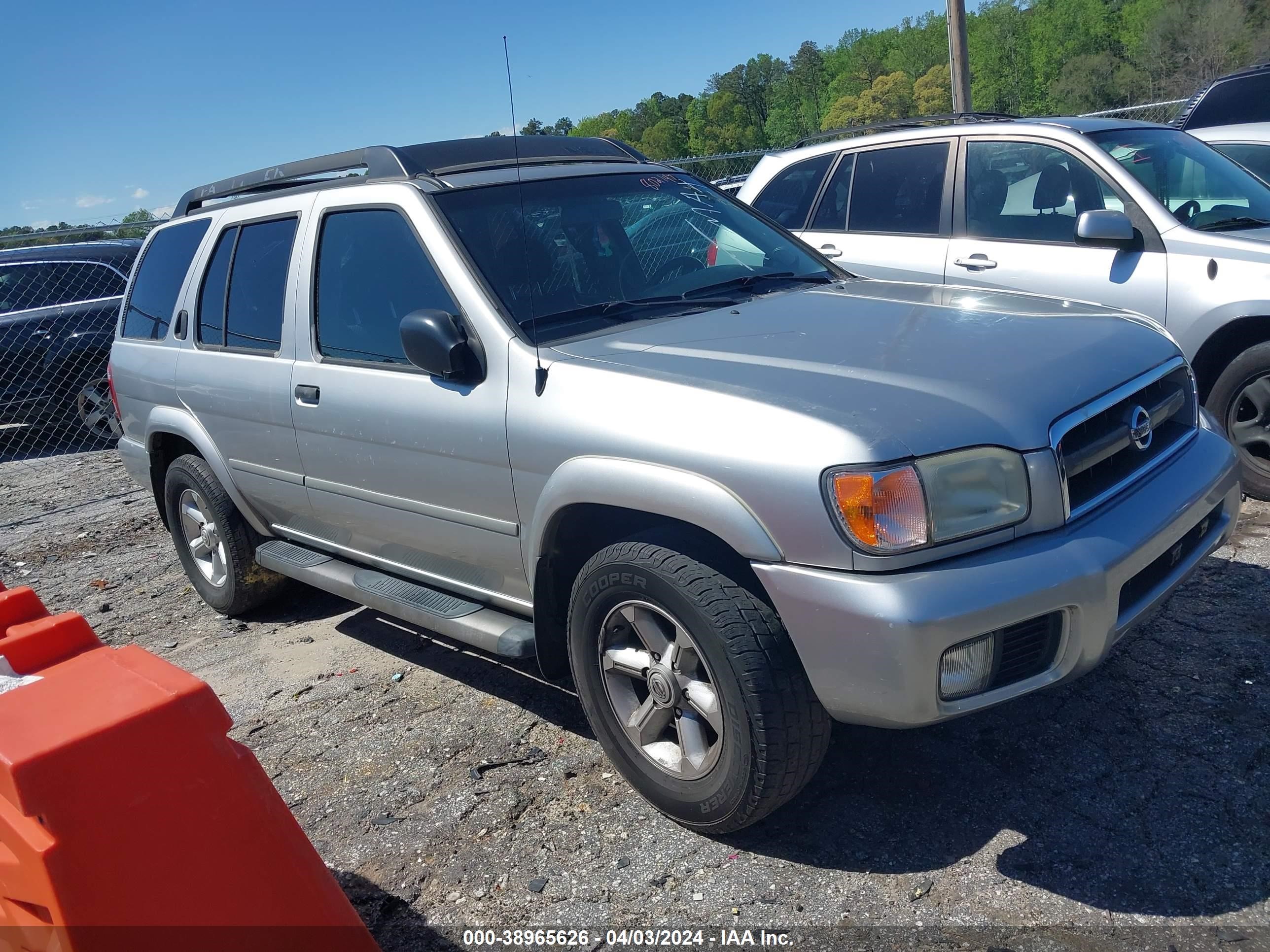 nissan pathfinder 2004 jn8dr09x84w802147