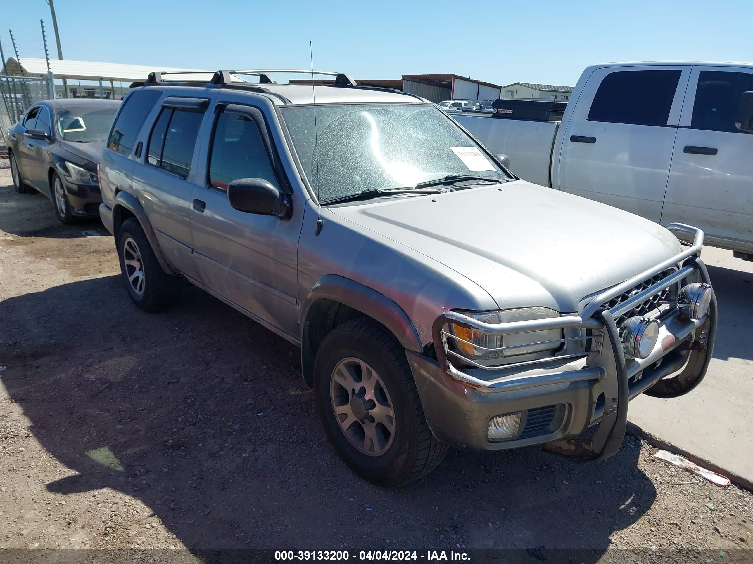 nissan pathfinder 2001 jn8dr09y01w611732