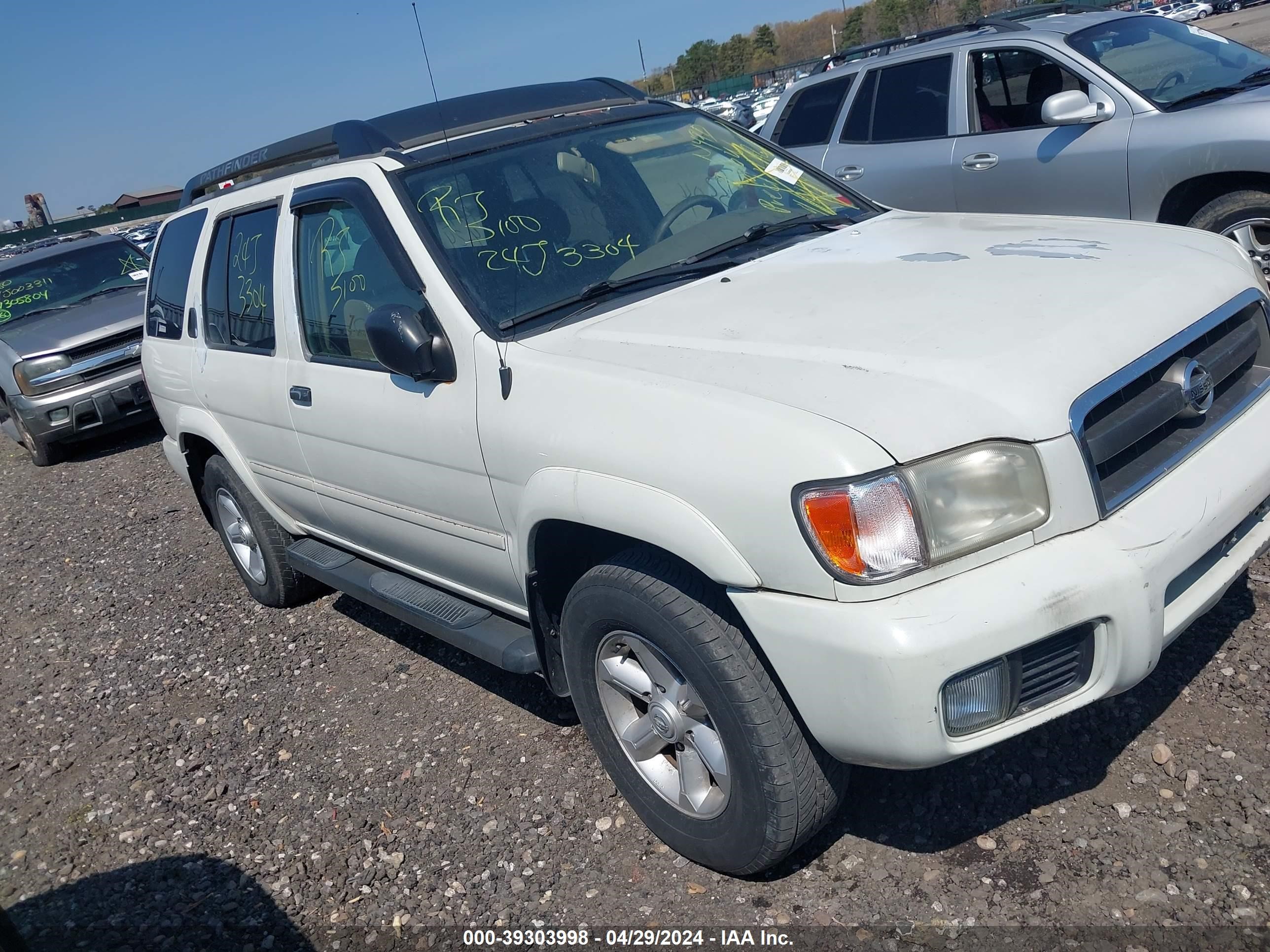 nissan pathfinder 2004 jn8dr09y64w917595