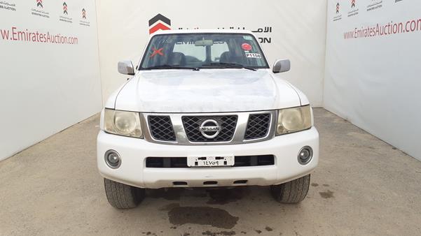 nissan patrol 2010 jn8fy15y0ax581133