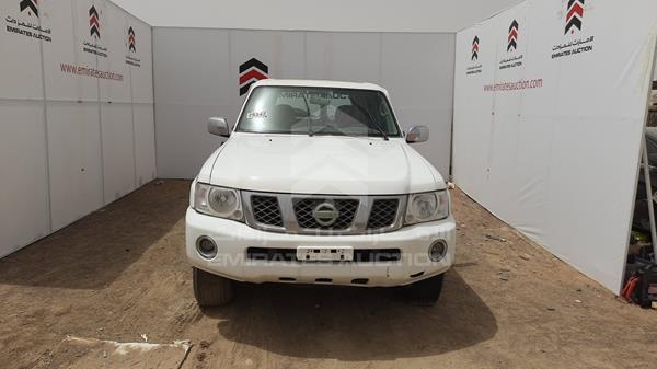 nissan patrol 2011 jn8fy15y4bx582836