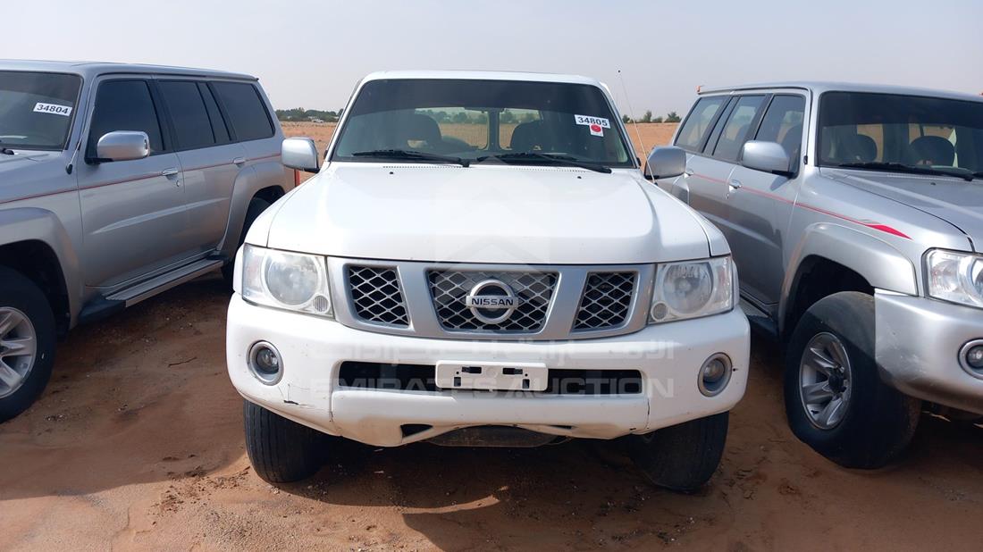 nissan patrol 2017 jn8fy1ny1hx023043