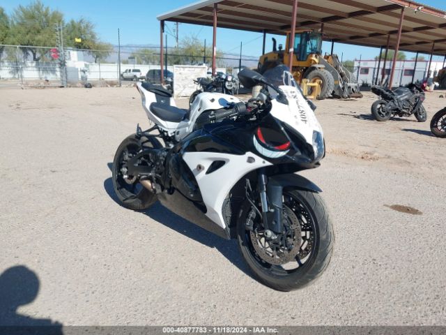 suzuki gsx-r1000 2020 js1dm11b4l7100006