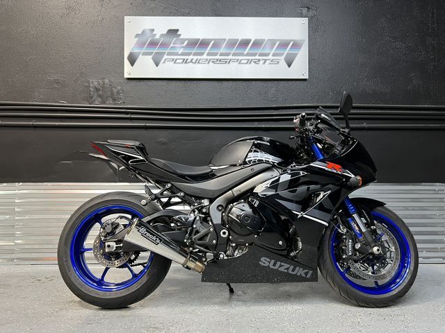 suzuki gsx-r1000 2018 js1dm11hxj2100591