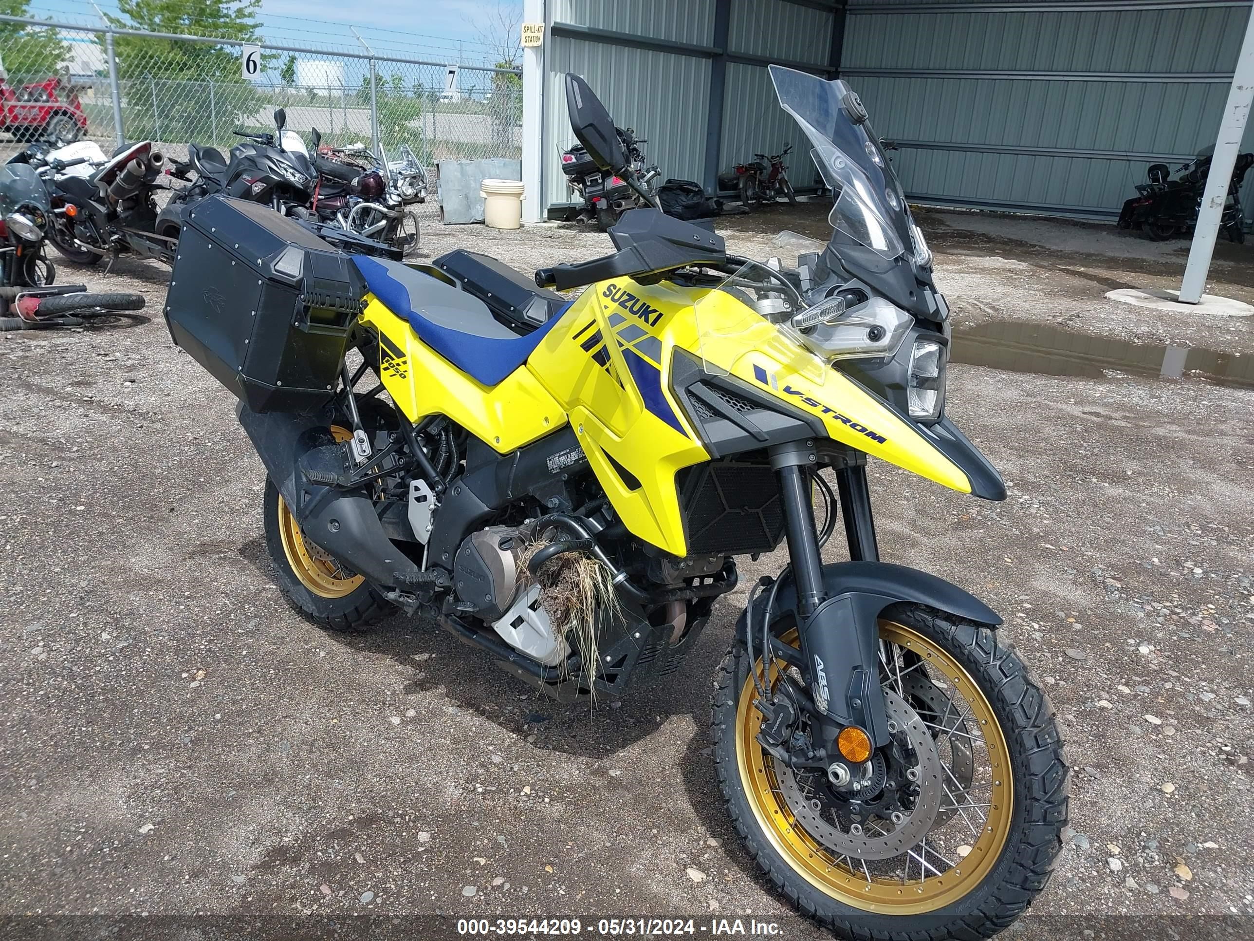 suzuki  2020 js1ef12exl7100681