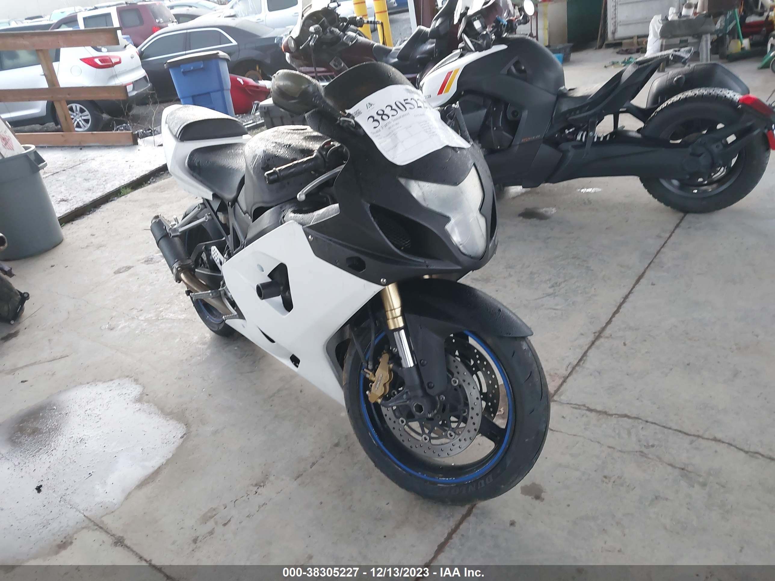 suzuki  2005 js1gn7ca152107545