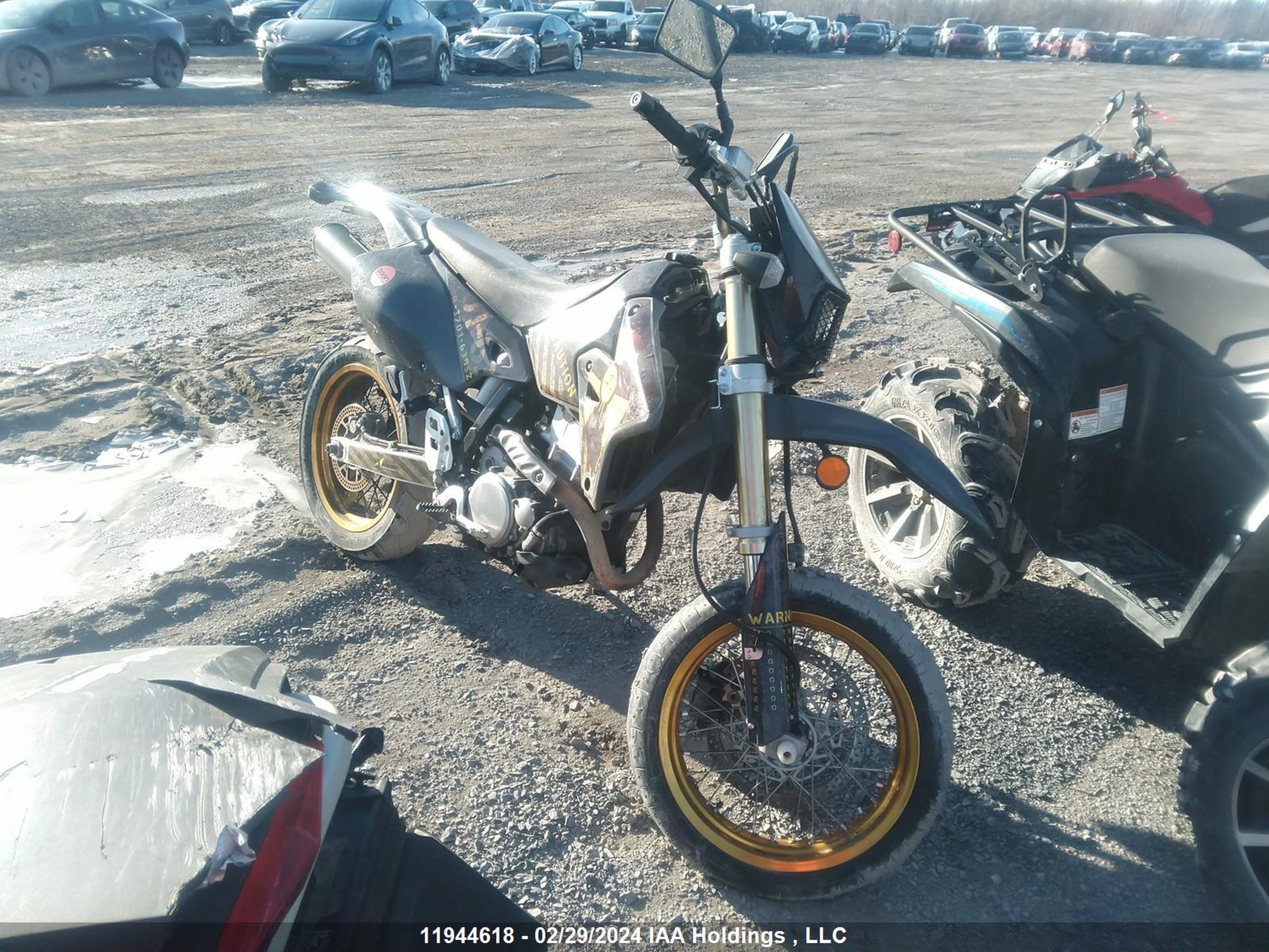 suzuki  2016 js1sk44a7g2101445