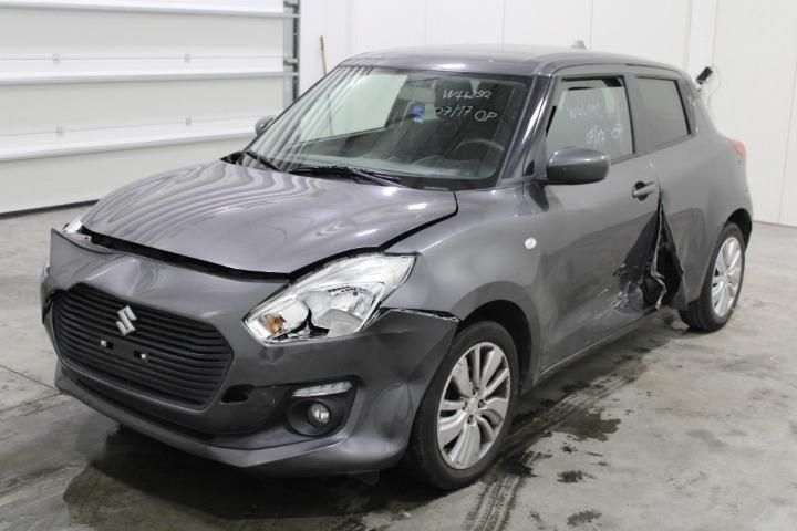 suzuki swift hatchback 2017 jsaazc83s00108007