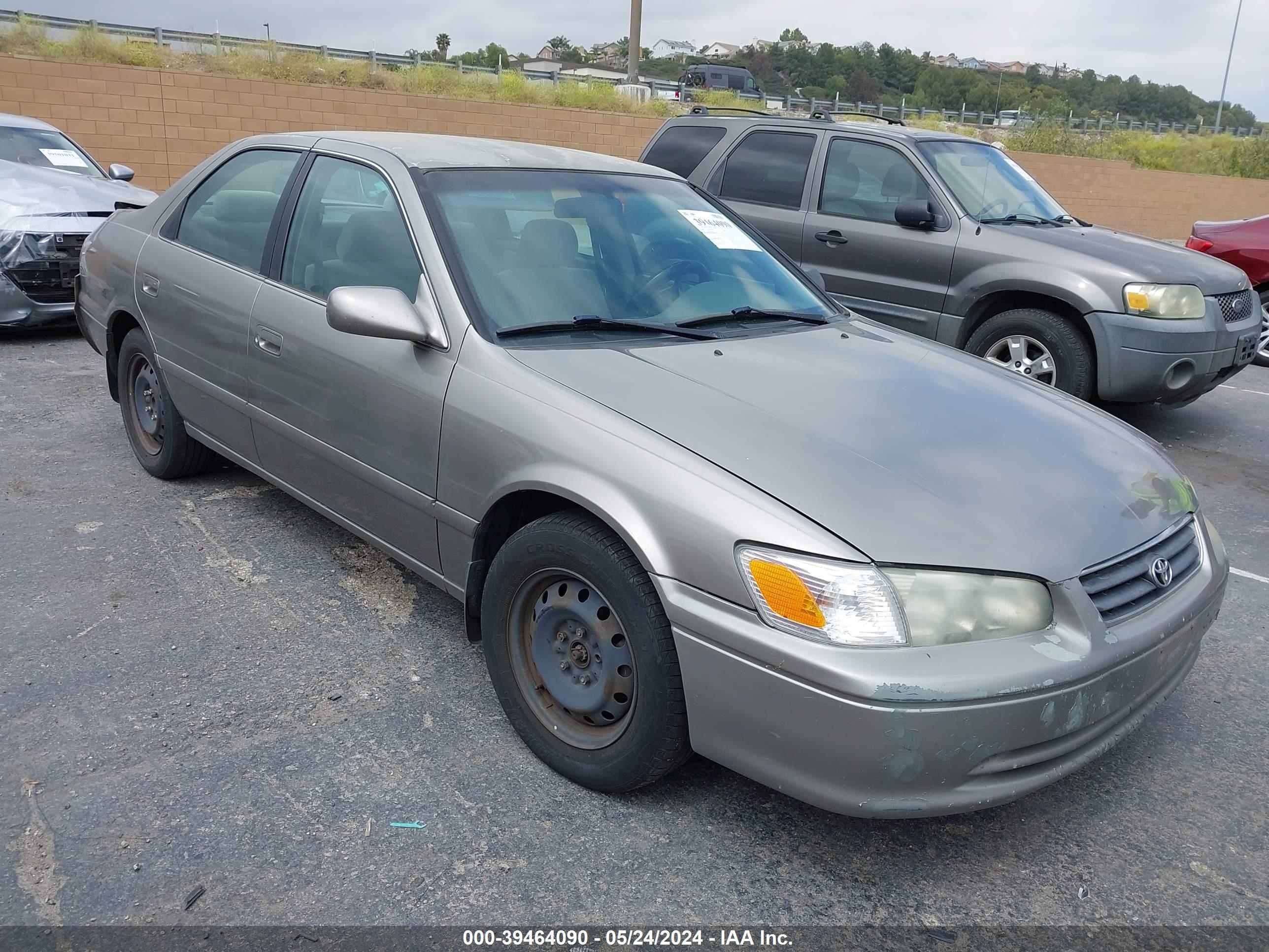 toyota camry 2000 jt2bf28k3y0242438