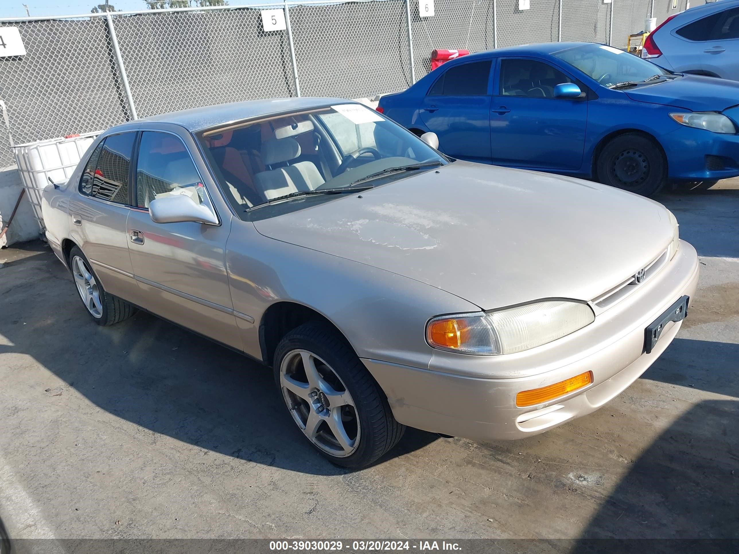 toyota camry 1996 jt2bg12k2t0367584