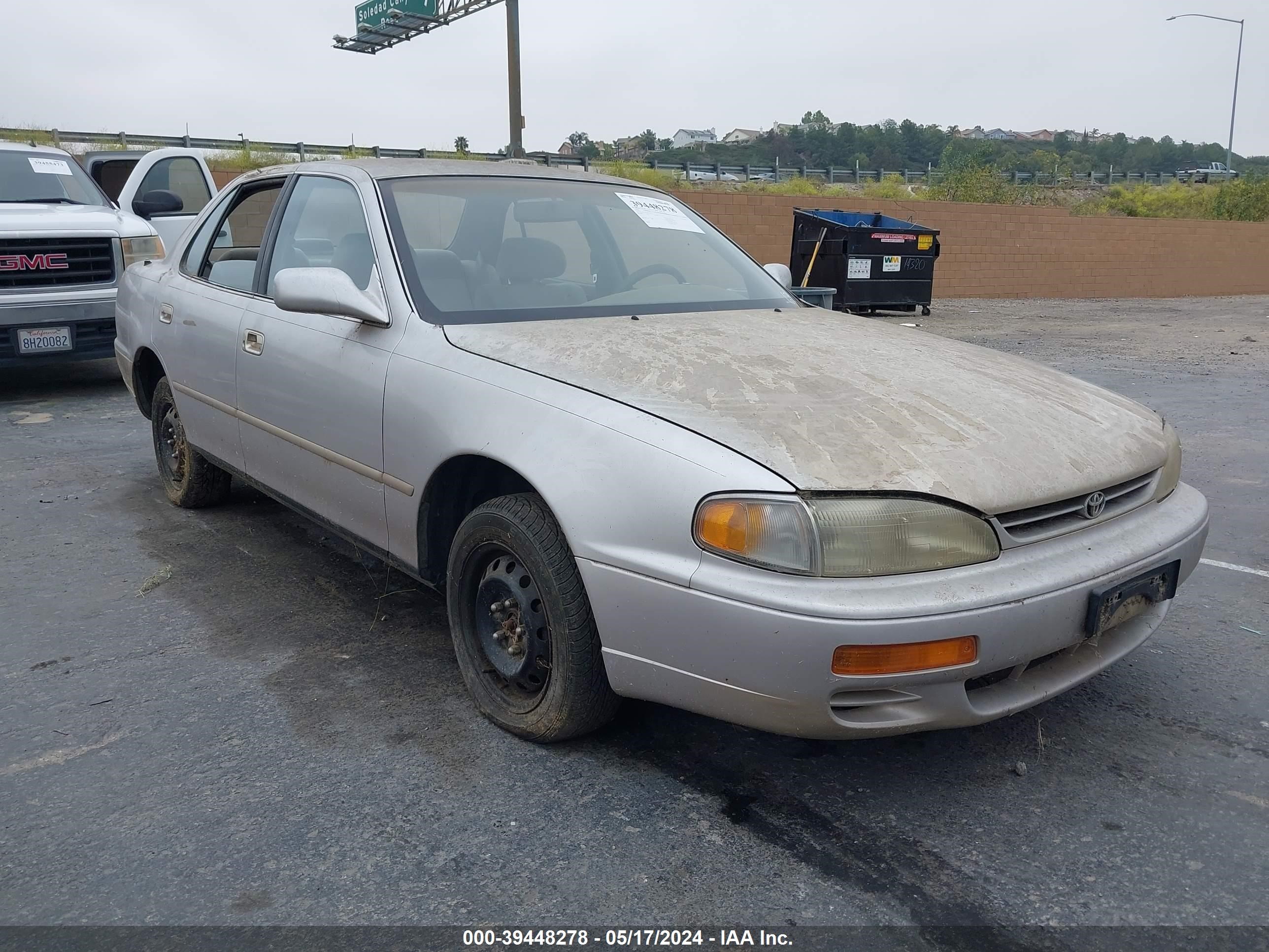 toyota camry 1996 jt2bg12k7t0373056