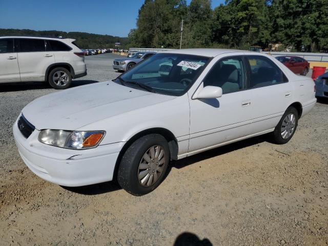 toyota camry ce 2001 jt2bg22k010595098