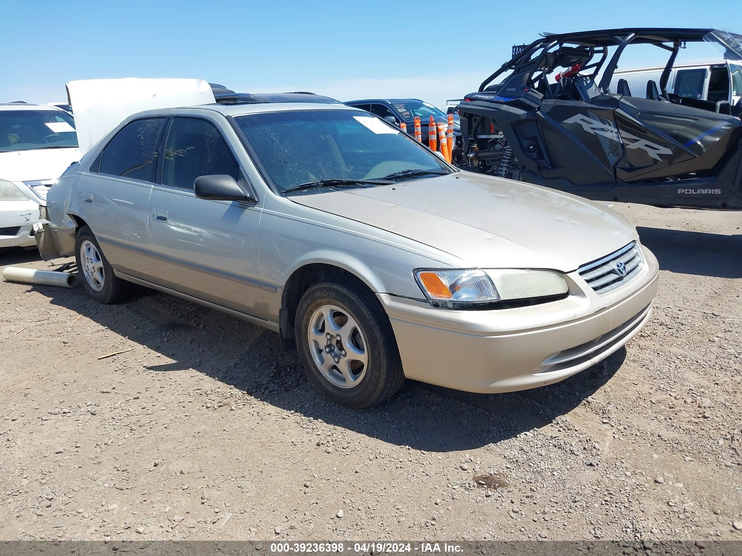 toyota camry 1999 jt2bg22k2x0325816