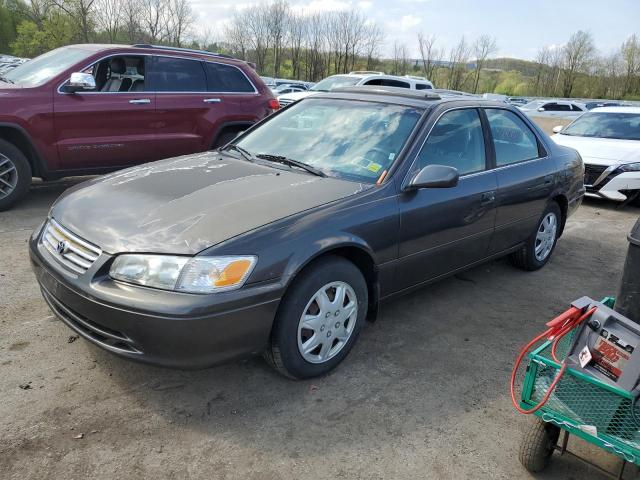 toyota camry 2001 jt2bg22k610549520