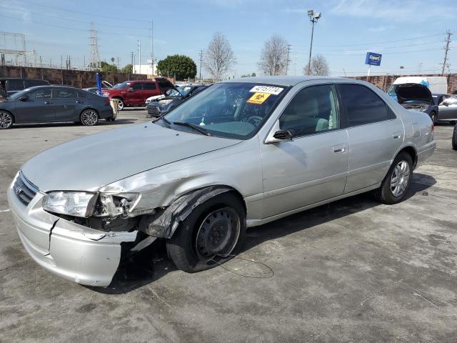 toyota camry ce 2001 jt2bg22k710556587