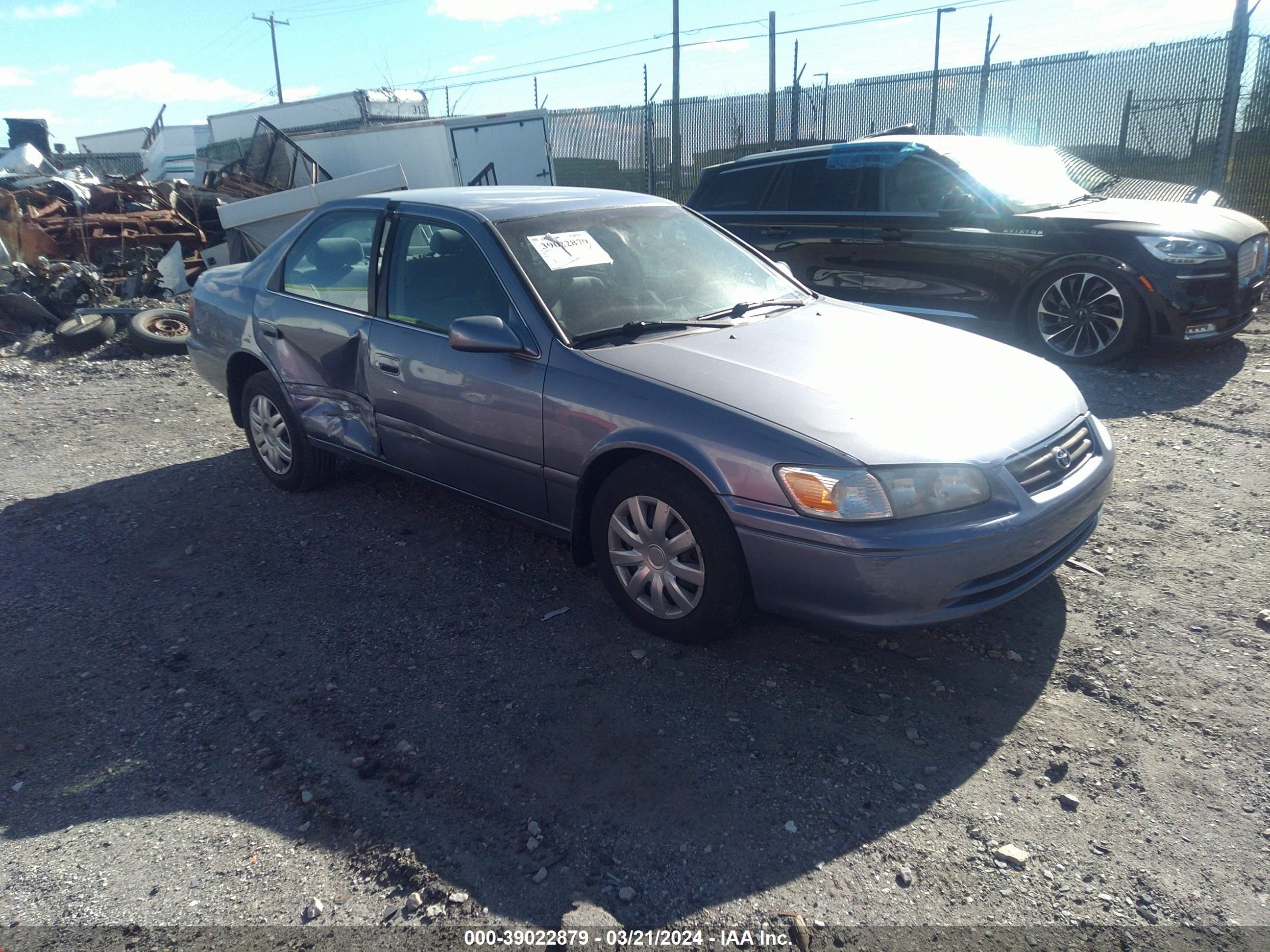 toyota camry 2000 jt2bg22k8y0436596