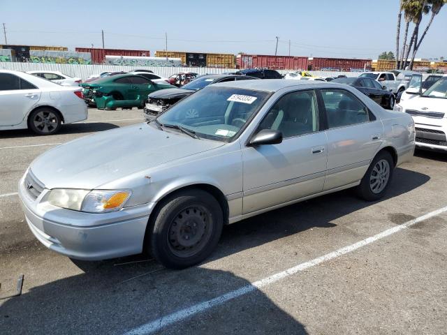 toyota camry ce 2001 jt2bg22kx10537337