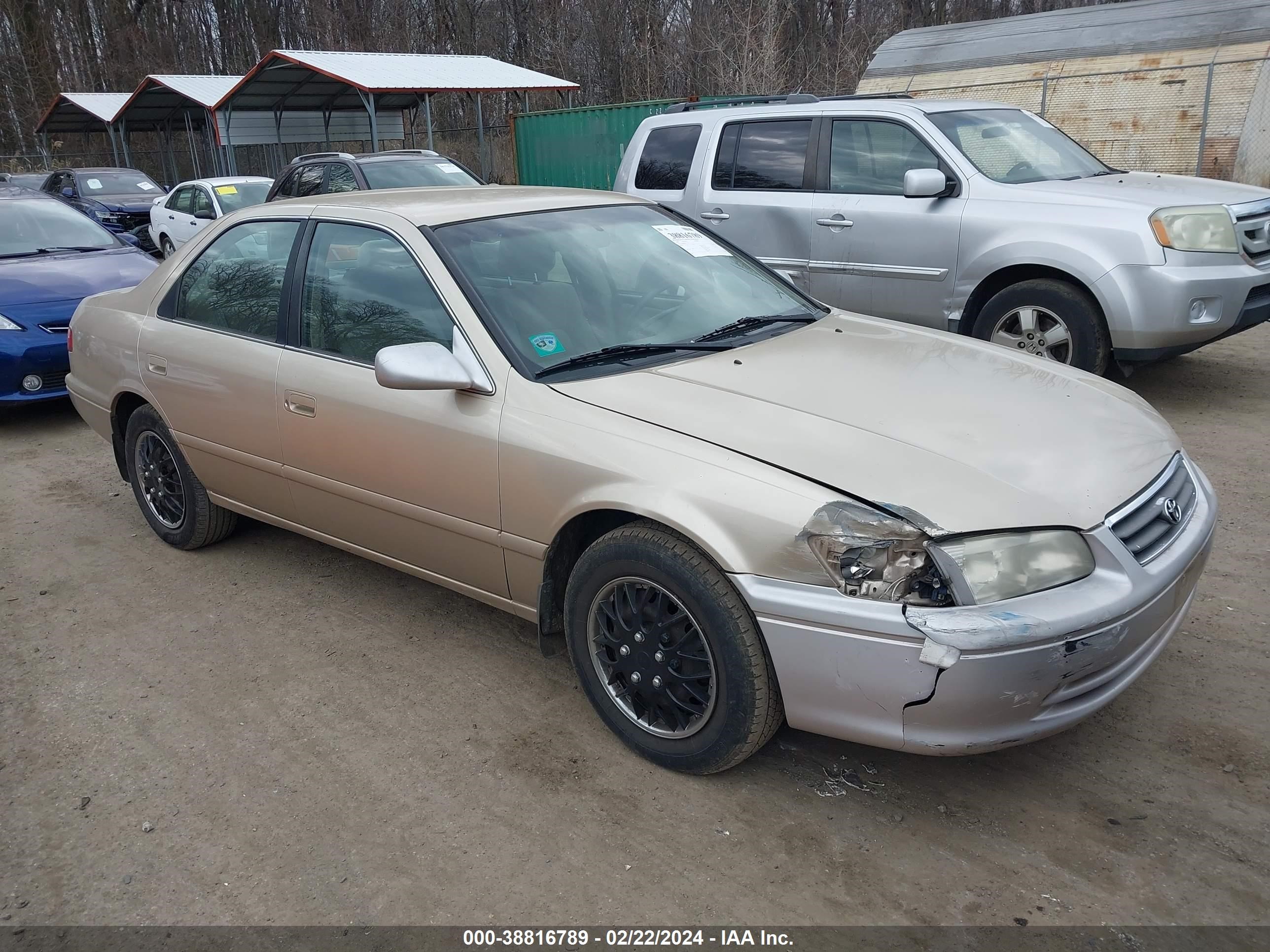 toyota camry 2000 jt2bg28k7y0511571