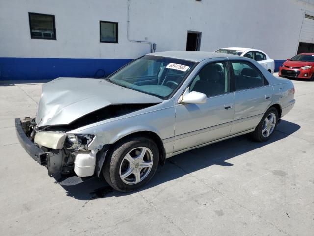 toyota camry le 2000 jt2bg28k8y0402391