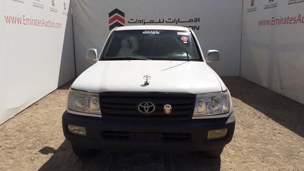 toyota land cruiser 2000 jt3hj09j8y0020105