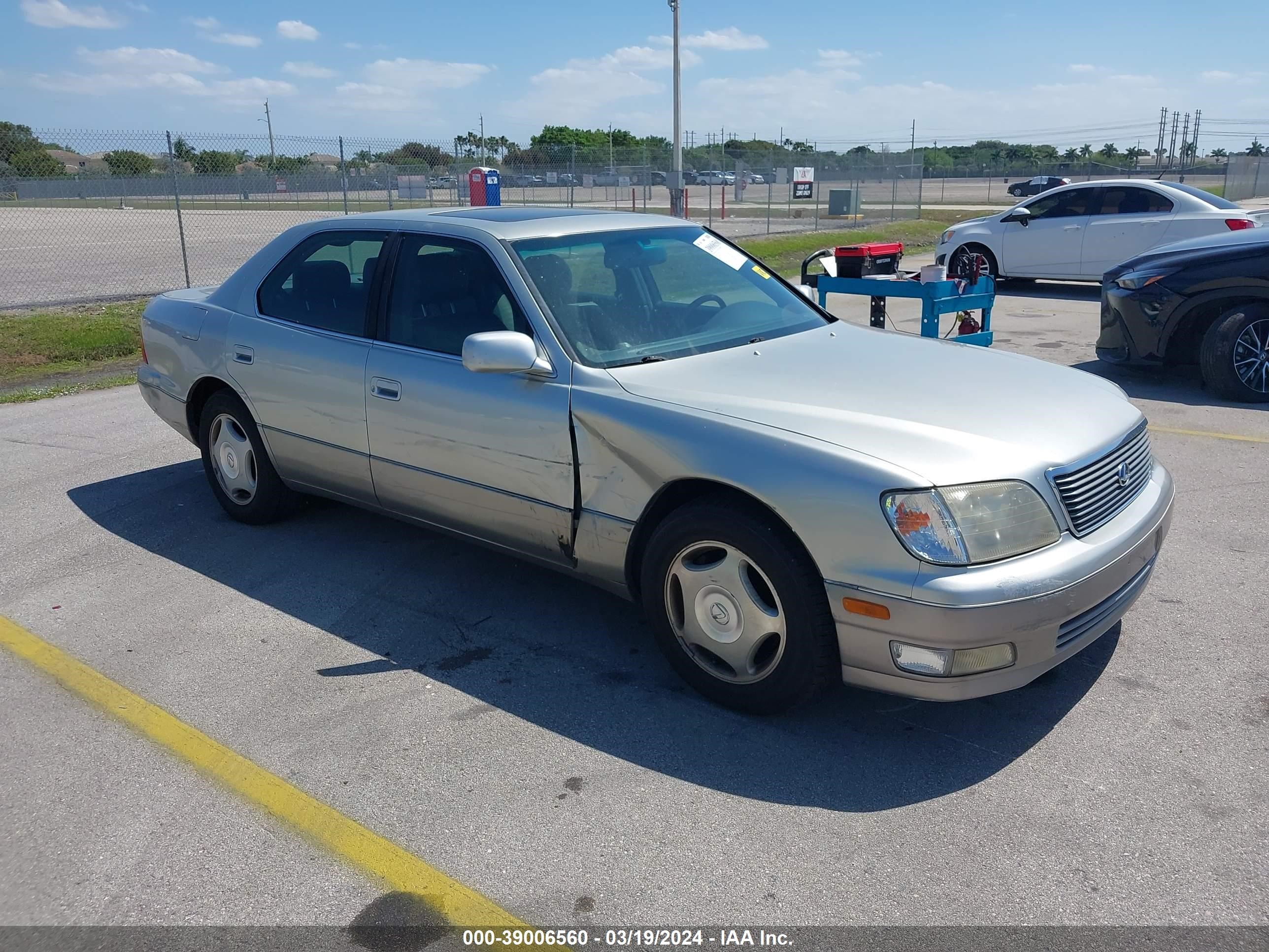 lexus ls 2000 jt8bh28f1y0179424