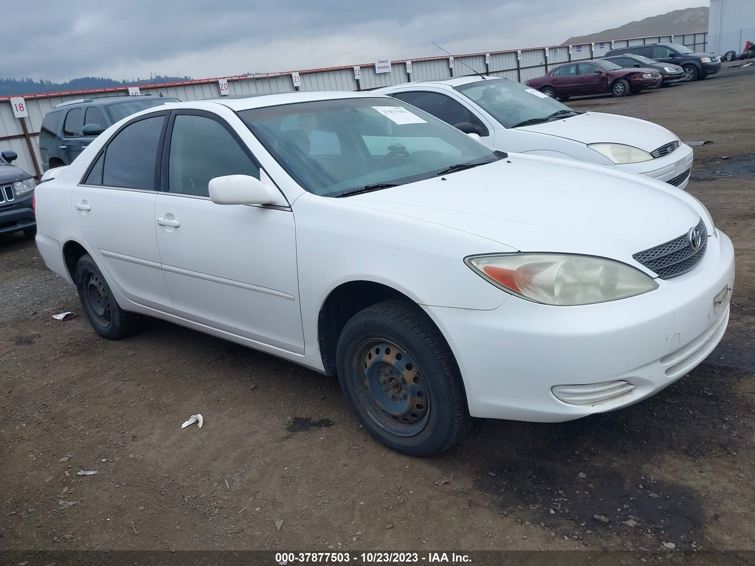 toyota camry 2004 jtdbe32k140268555