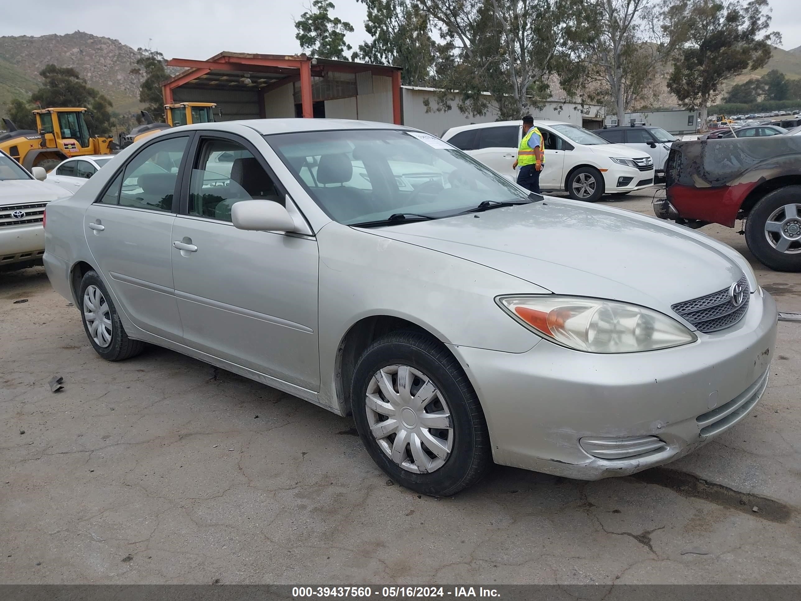 toyota camry 2002 jtdbe32k220026337