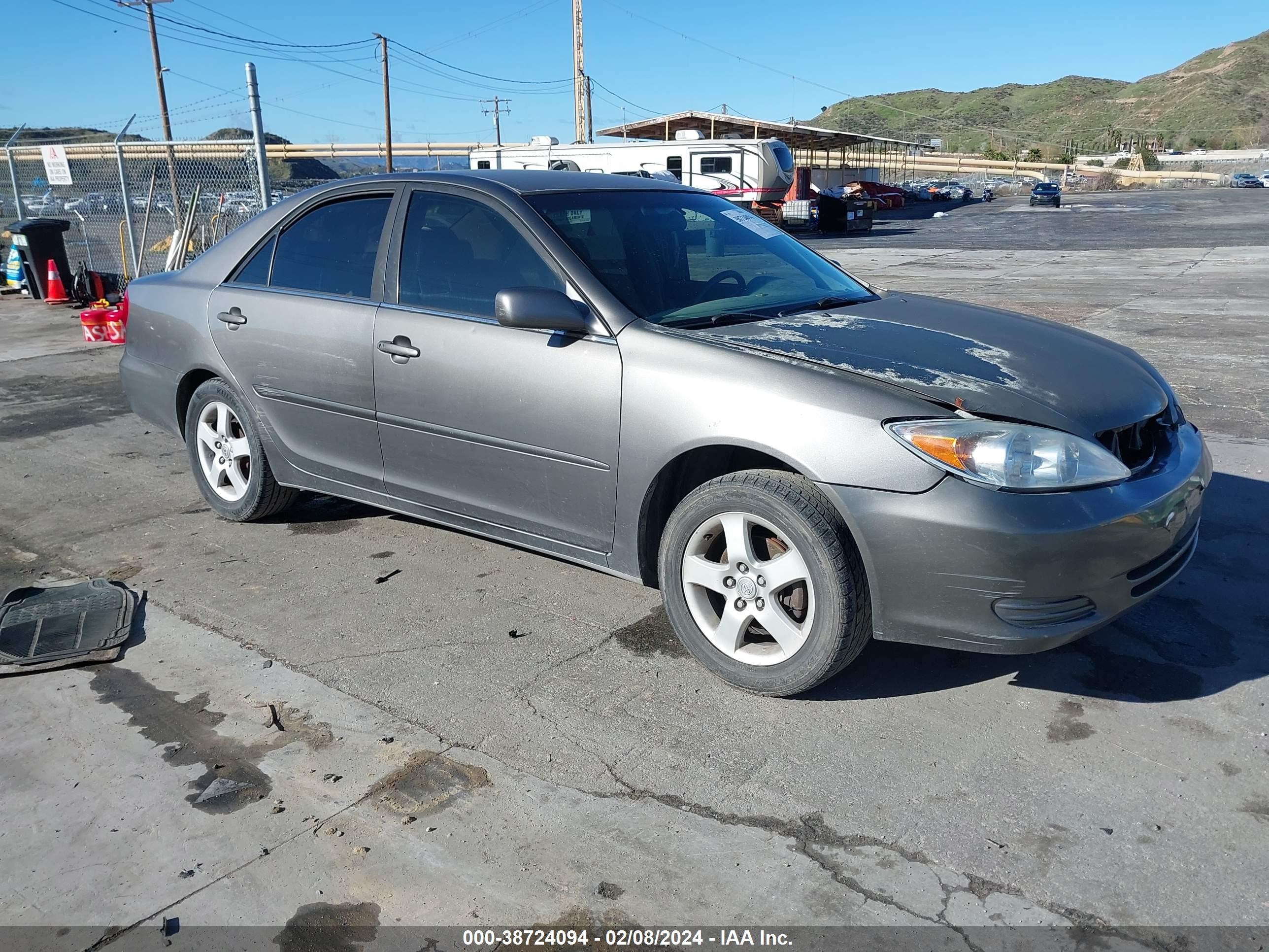 toyota camry 2004 jtdbe32k240270167