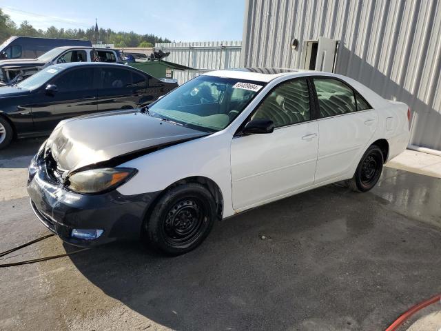 toyota camry le 2004 jtdbe32k640280457