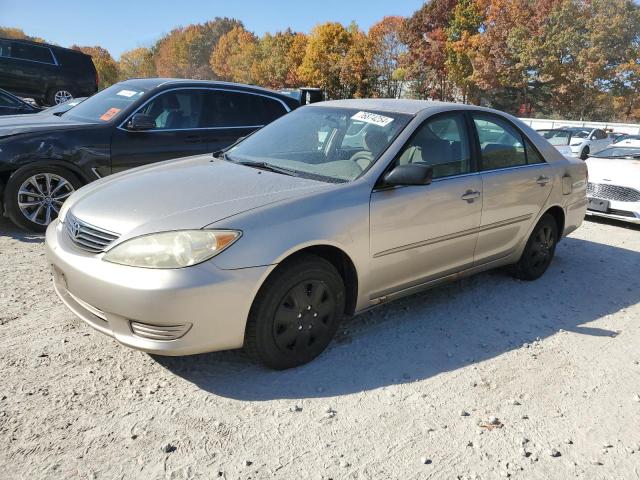 toyota camry le 2006 jtdbe32kx63042127