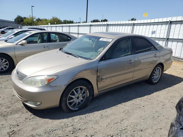 toyota camry le 2004 jtdbf32k840152668