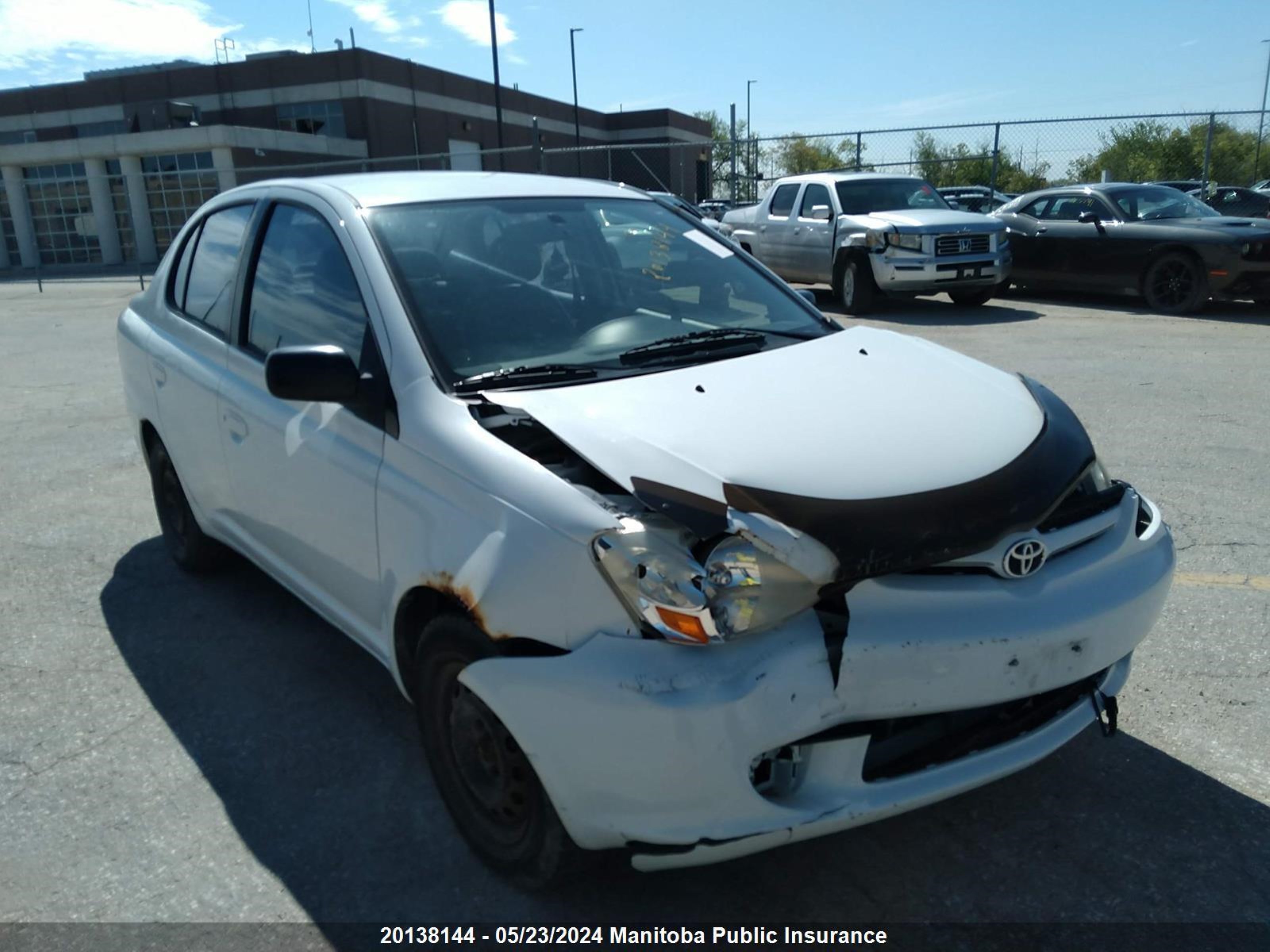 toyota echo 2004 jtdbt123440317587