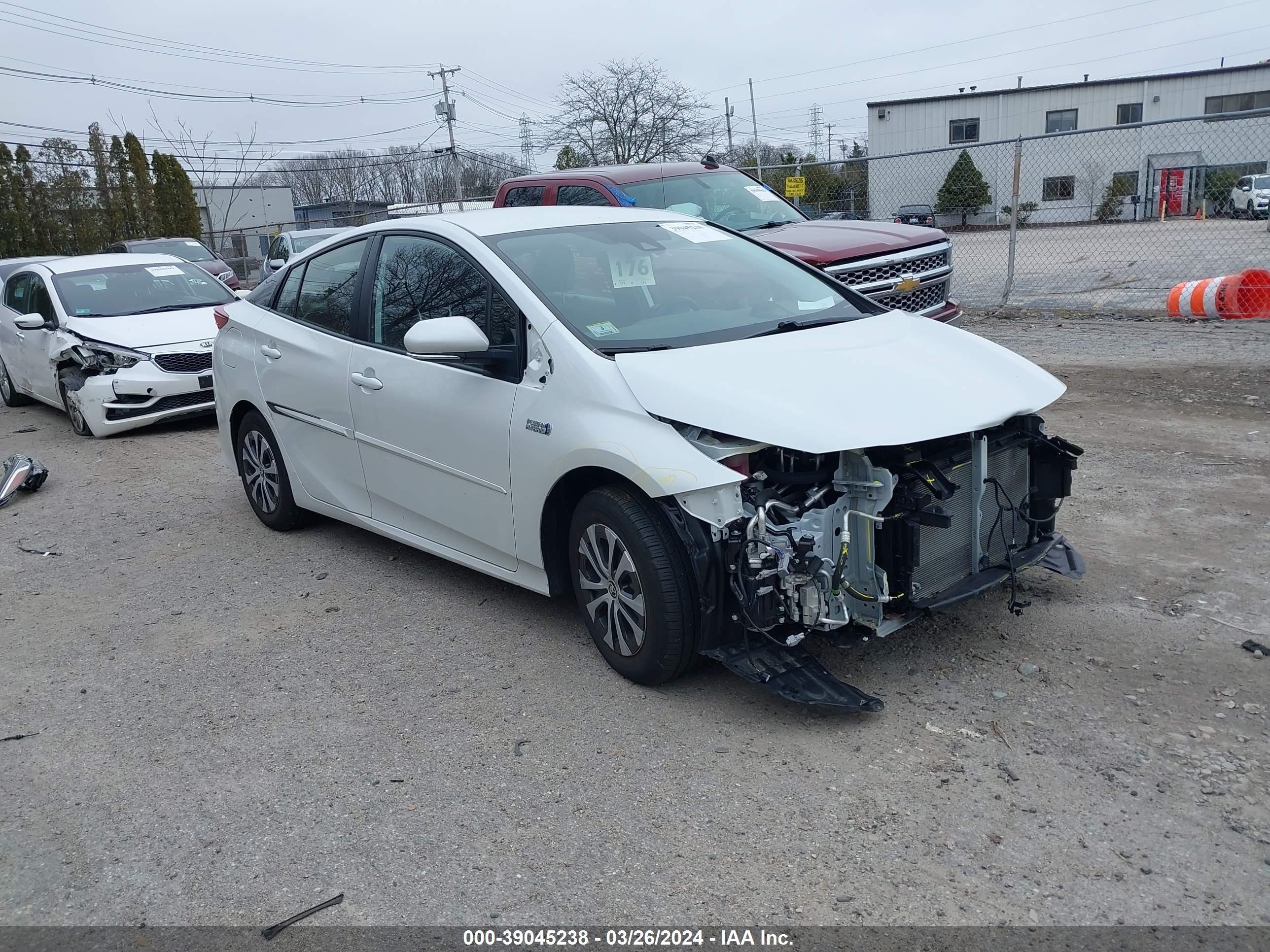 toyota prius 2022 jtdkamfp0n3208841