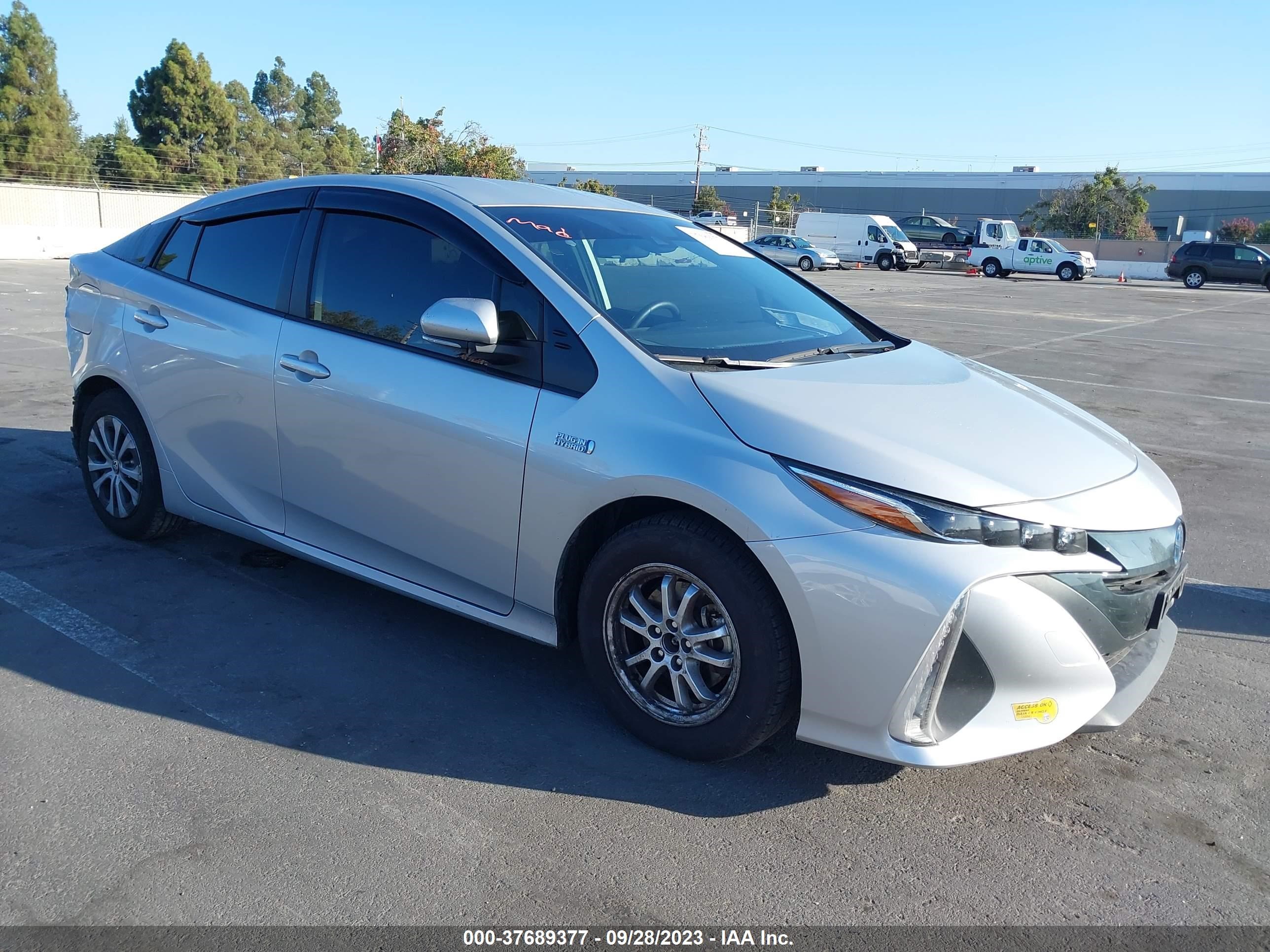 toyota prius 2022 jtdkamfp8n3221112