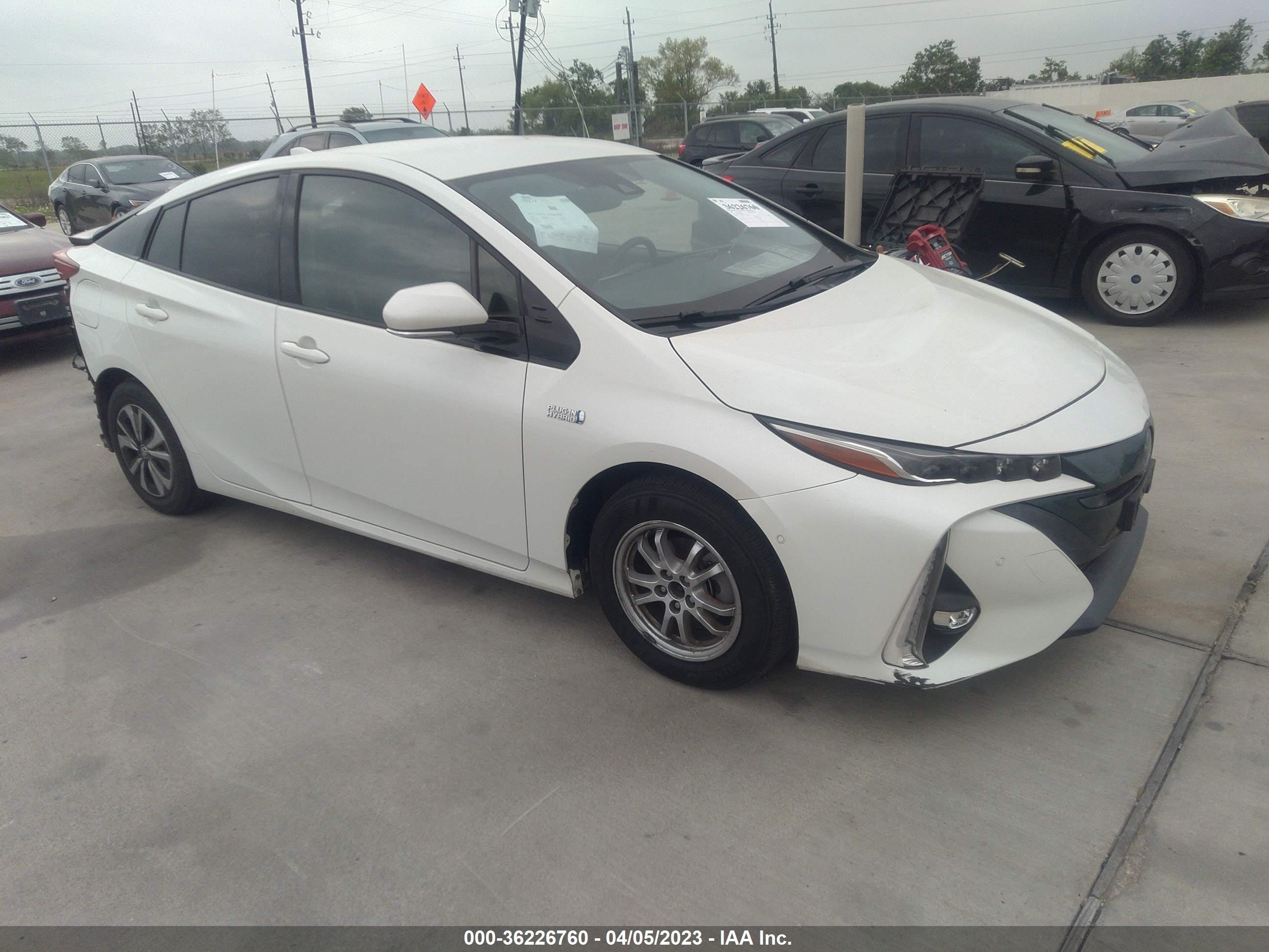 toyota prius 2017 jtdkarfp0h3066203