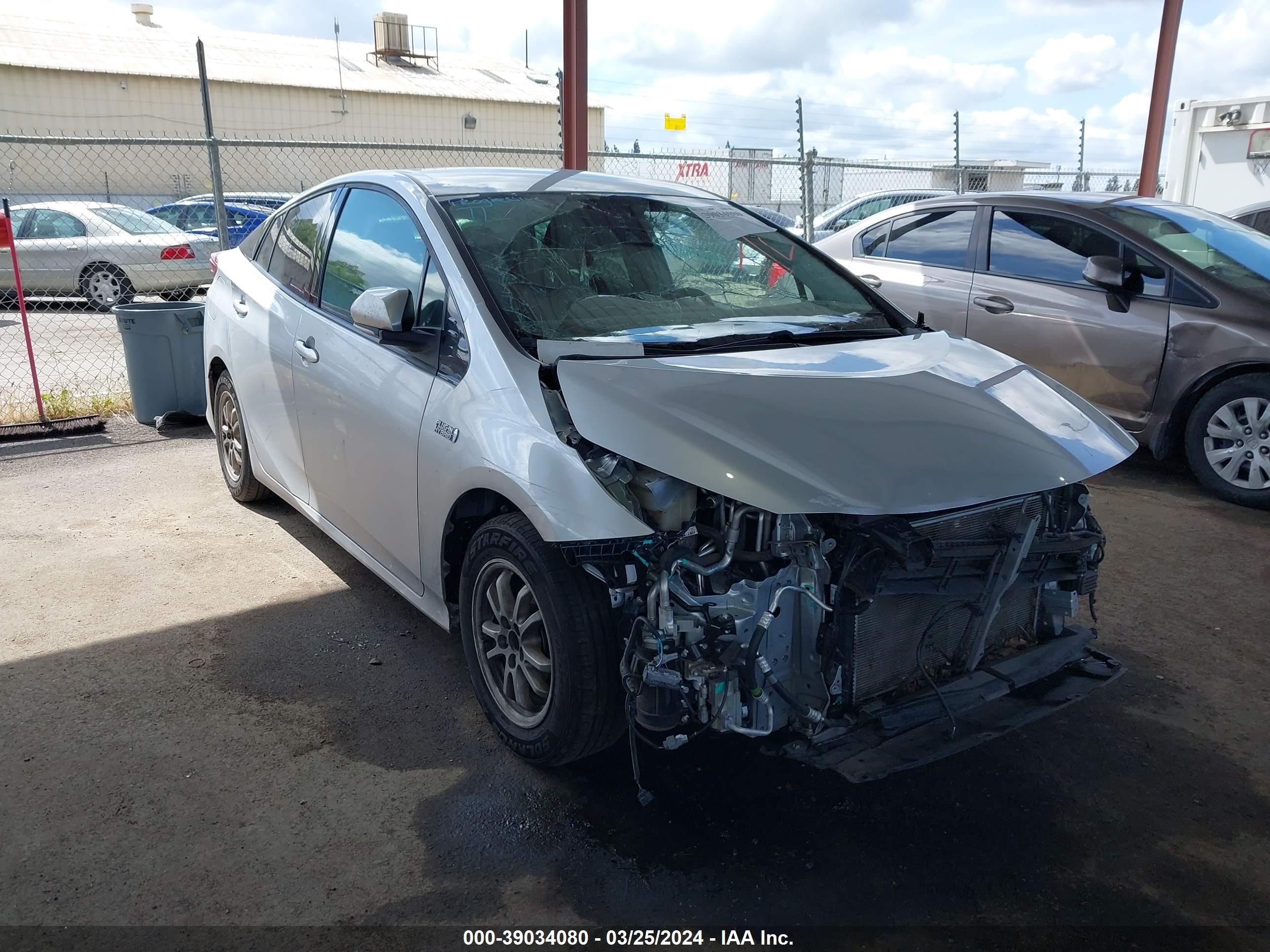 toyota prius 2017 jtdkarfp1h3050544