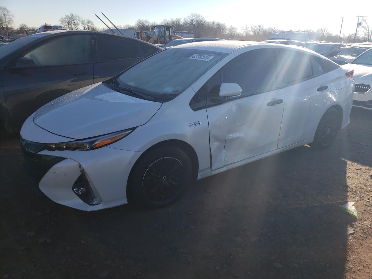 toyota prius 2018 jtdkarfp5j3071547