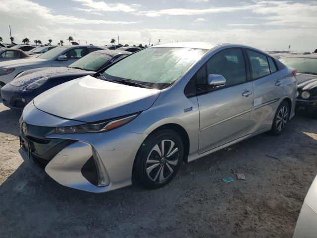 toyota prius prim 2018 jtdkarfp6j3075235