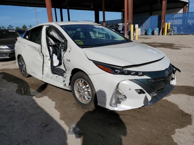 toyota prius prim 2018 jtdkarfp9j3071597