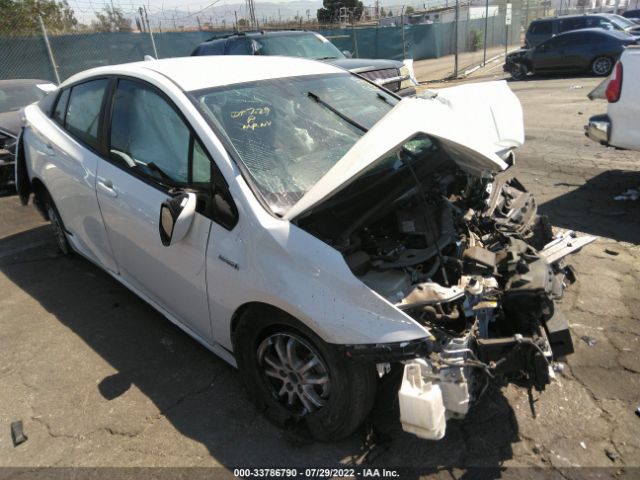 toyota prius 2016 jtdkarfu2g3013619