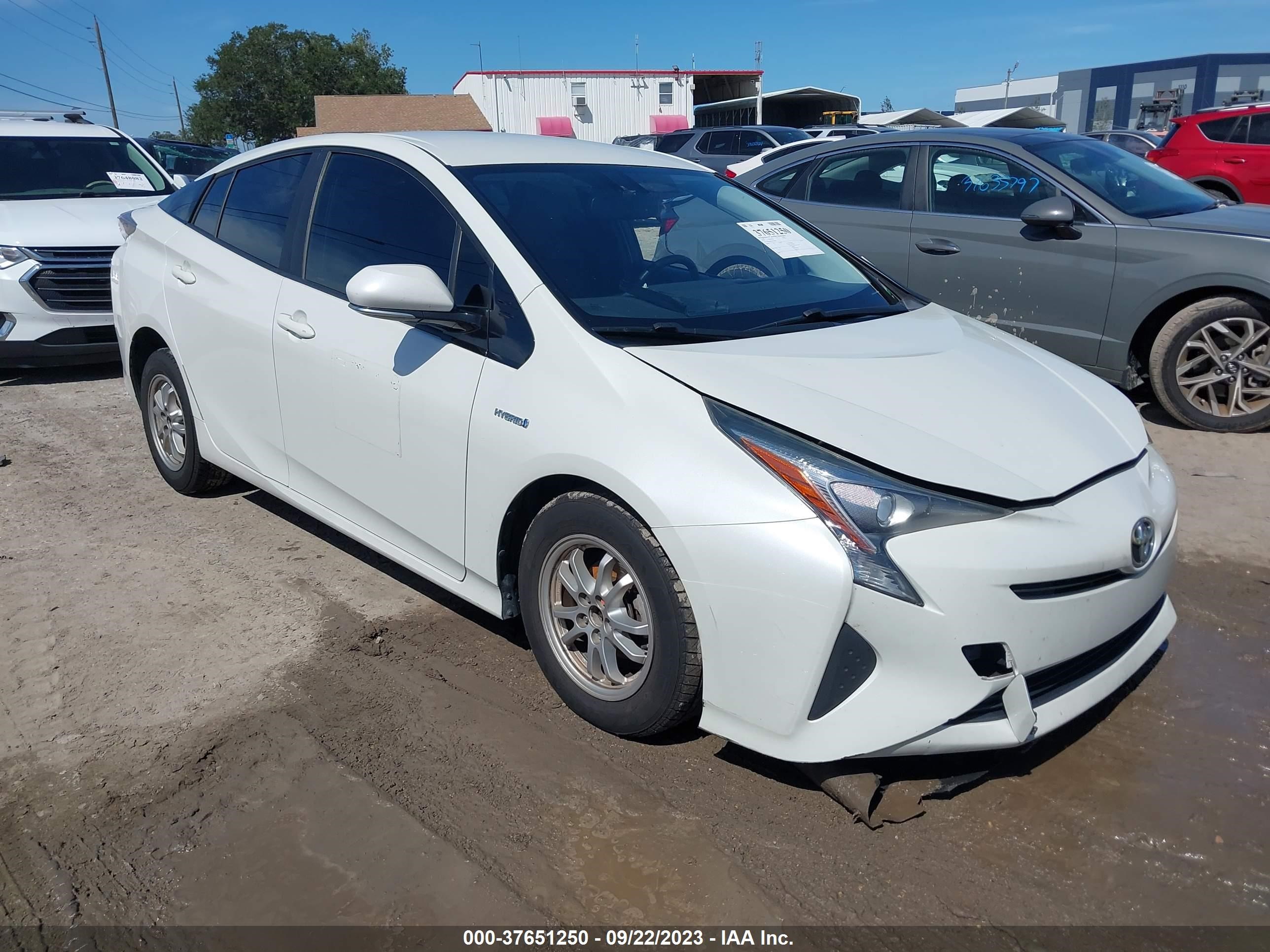 toyota prius 2016 jtdkarfu3g3007845