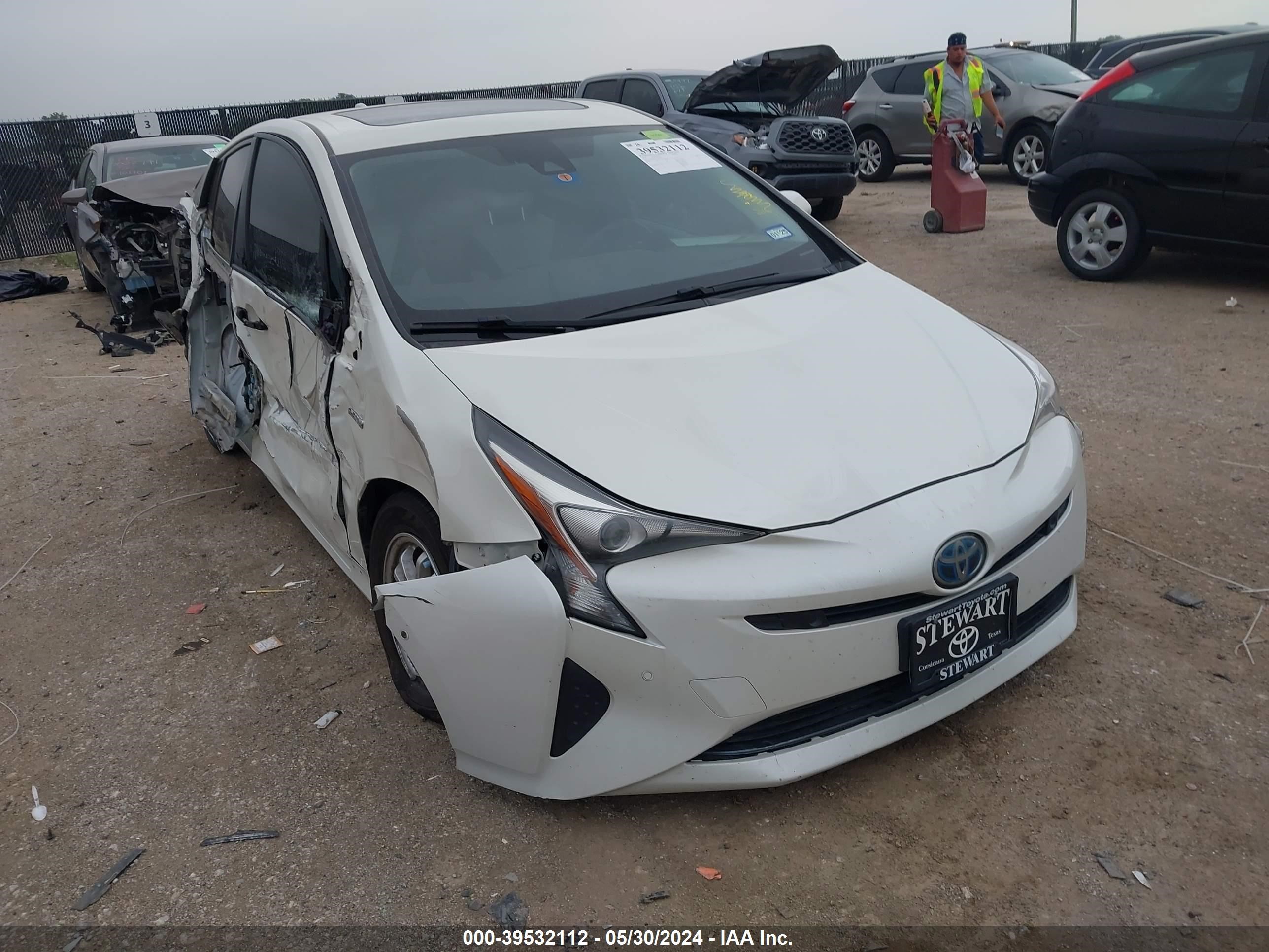 toyota prius 2018 jtdkarfu3j3545971