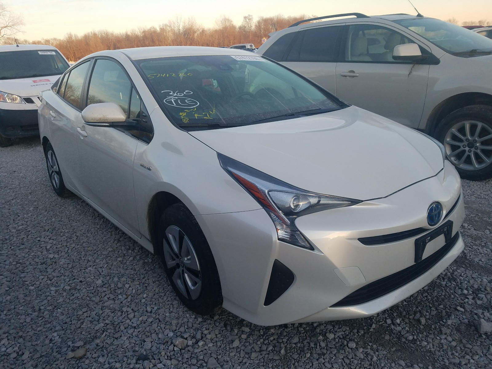 toyota prius 2018 jtdkarfu4j3549396