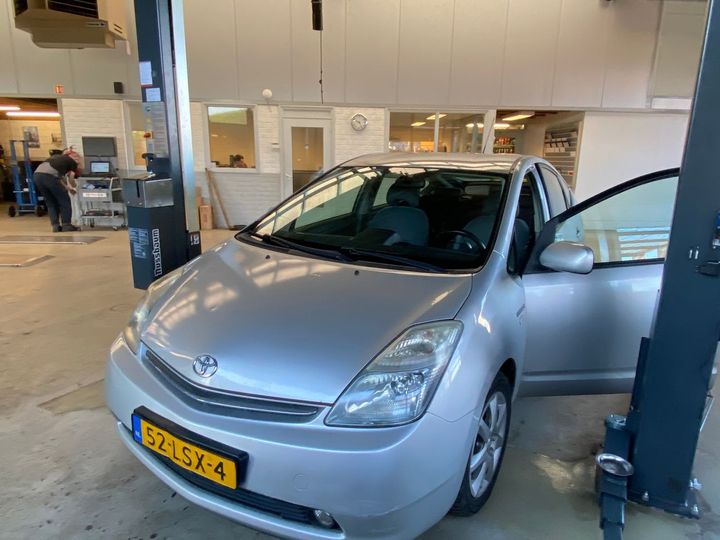 toyota prius 2006 jtdkb20u207066462