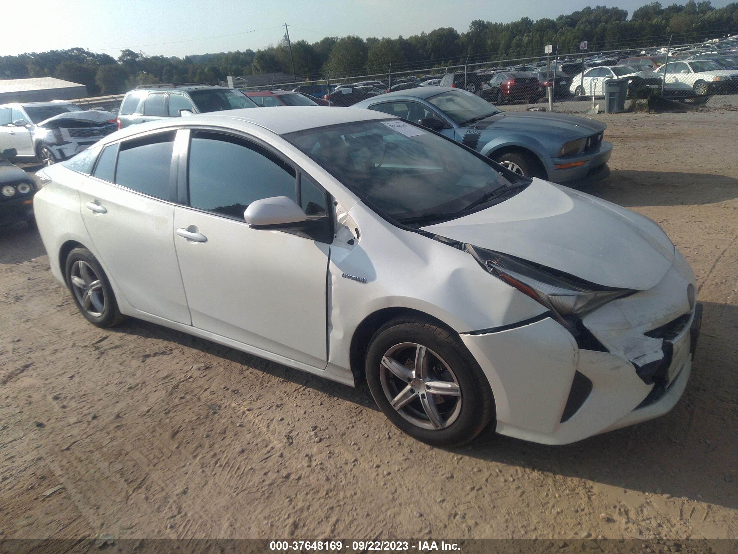 toyota prius 2016 jtdkbrfu2g3016985