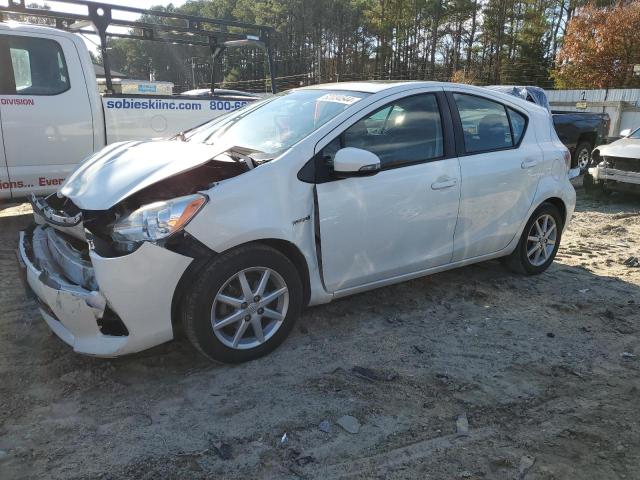 toyota prius c 2014 jtdkdtb30e1069732