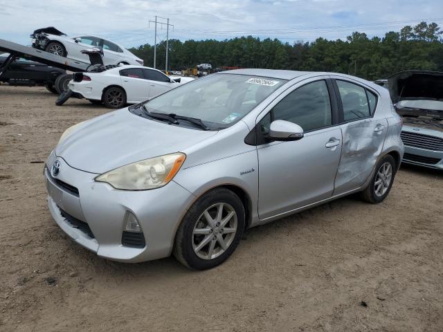 toyota prius c 2013 jtdkdtb31d1039654