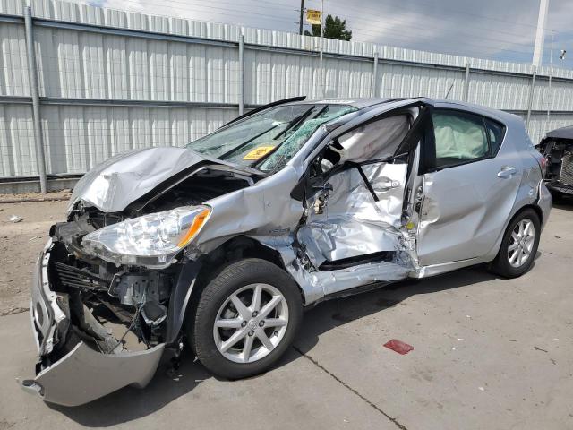 toyota prius c 2014 jtdkdtb31e1564859