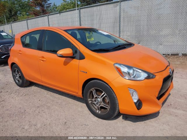 toyota prius c 2015 jtdkdtb31f1092521